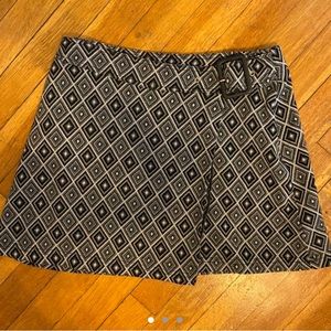 90s does 60s bewitched mini skirt